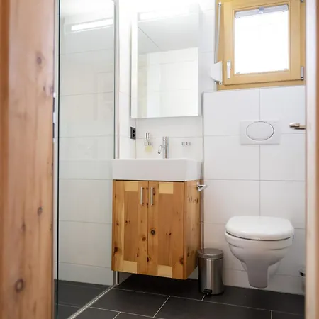 公寓 Chasa Costa Dad Archas Maisonette 施库尔