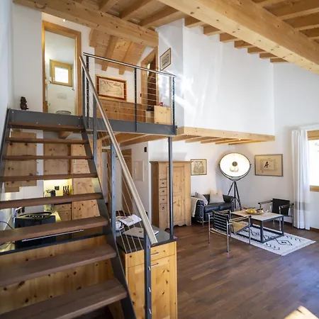 Chasa Costa Dad Archas Maisonette Scuol