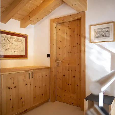 アパート Chasa Costa Dad Archas Maisonette シュクオル